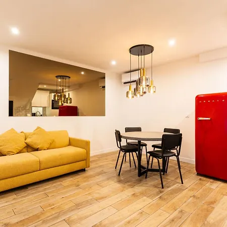 Town House Nation, Bastille, Ac By Lcc Agency Holiday home